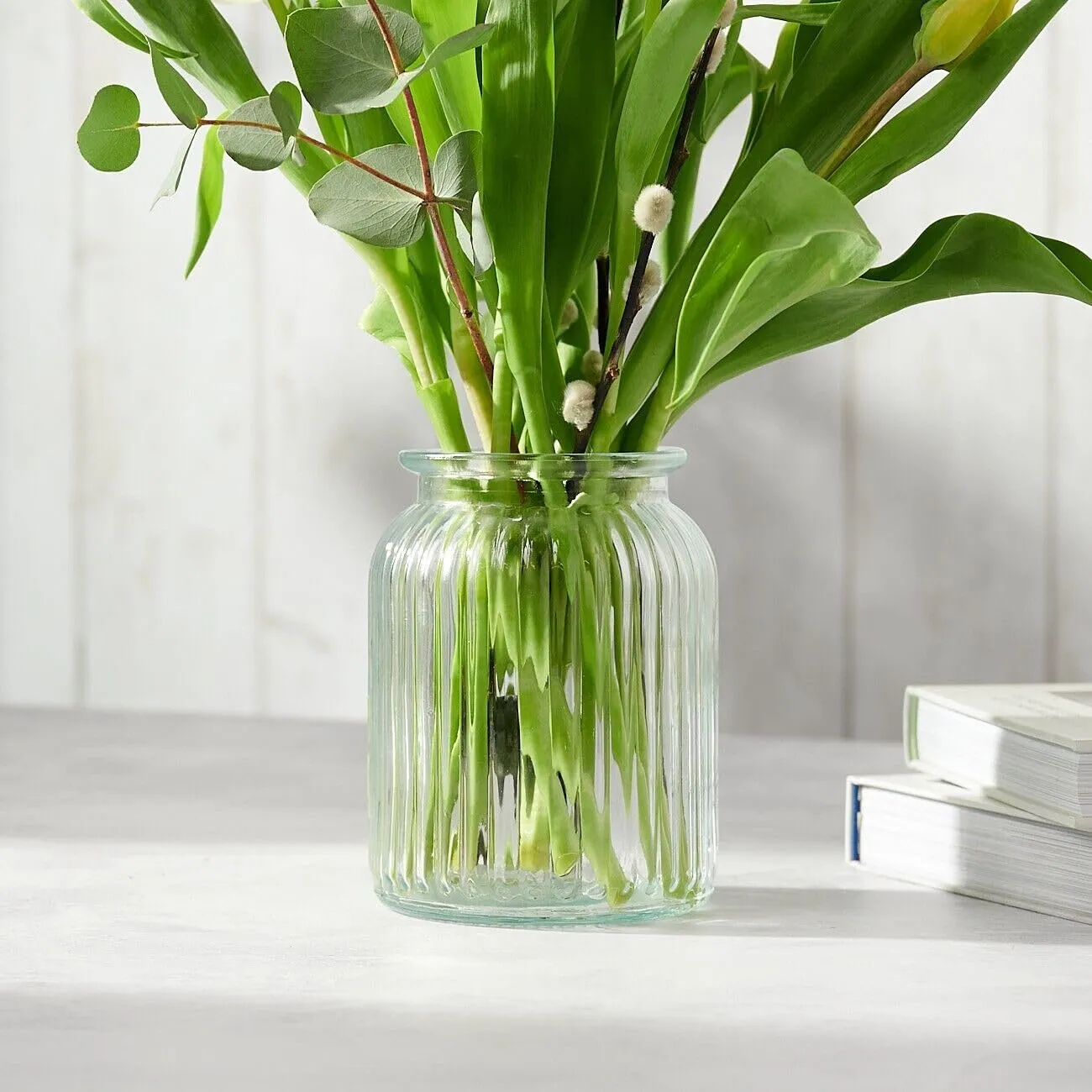 HOLLIO Glass Flower Vases, Bulk Plant Vases,1 Pack Modern Flower Vases for Home Décor, Modern Decorative Vase for Centerpiece, Living Room, Office, Wedding Or Gifts, Clear (6 INCH)