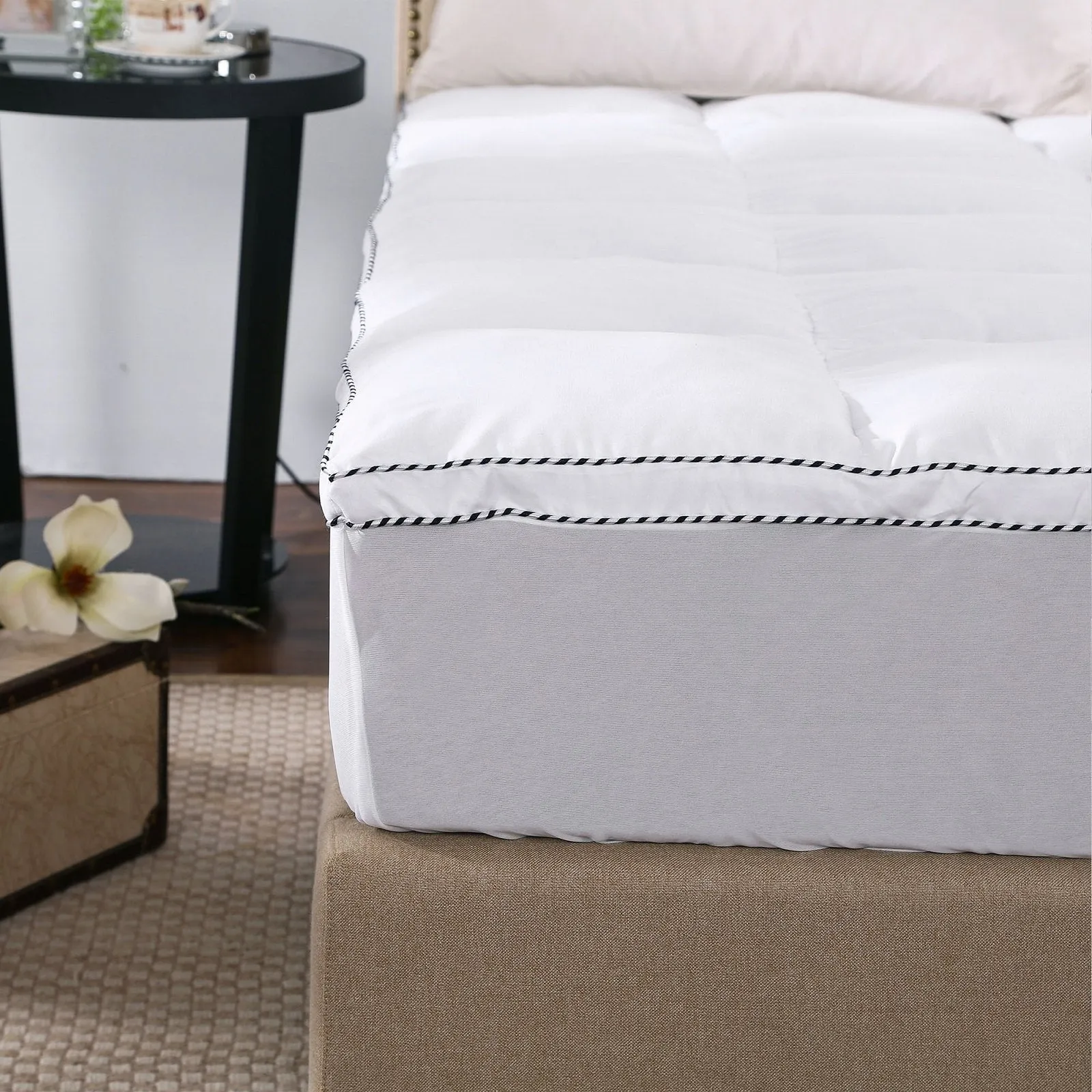 Royal Comfort 1000GSM Luxury Bamboo Fabric Gusset Mattress Pad Topper Cover King White